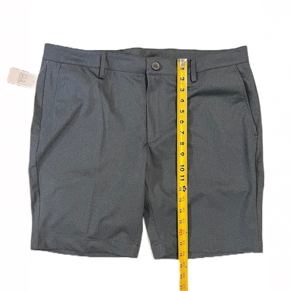 🏌️Jos. A. Bank Shorts | Golf | Slim Fit | Moisture Wicking Shorts | Size 38 - Picture 7 of 7